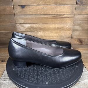 SAS Women’s Size 8.5 M Regina Black Leather Slip On Dress Kitten Heels Pumps